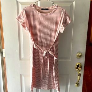 Merokeety - never worn pink and white striped t-shirt dress
